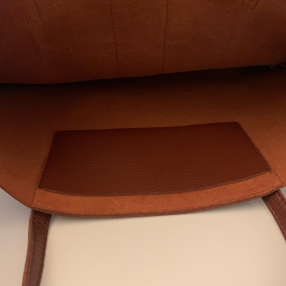 Vince Camuto vegan leather tote - Picture 3 of 4